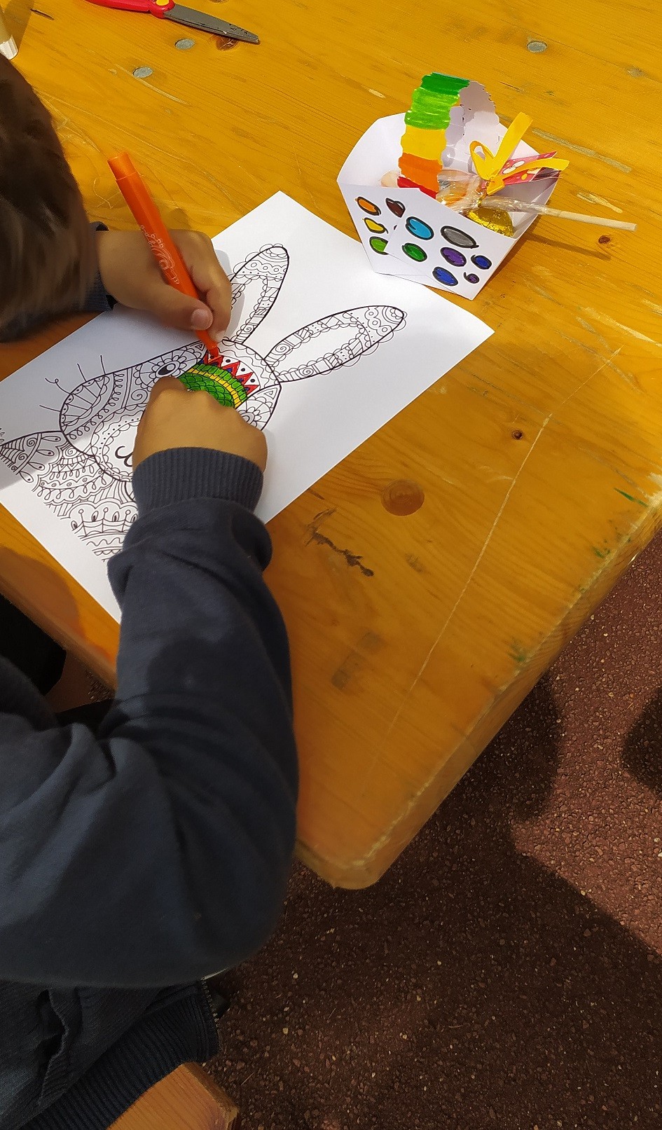 Ateliers paniers, coloriages et origami