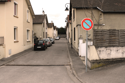 rue-des-rosiers. Stationnement unilatéral alterné