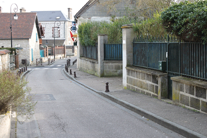 rue-du-general-leclerc. Stationnement et arrêt interdits